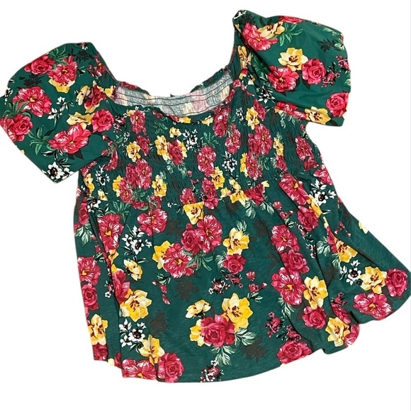 Torrid Babydoll Poplin Smocked Bodice Puff Sleeve Floral Top - Picture 4 of 6